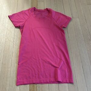 Lululemon swiftly tech short sleeve top 2.0